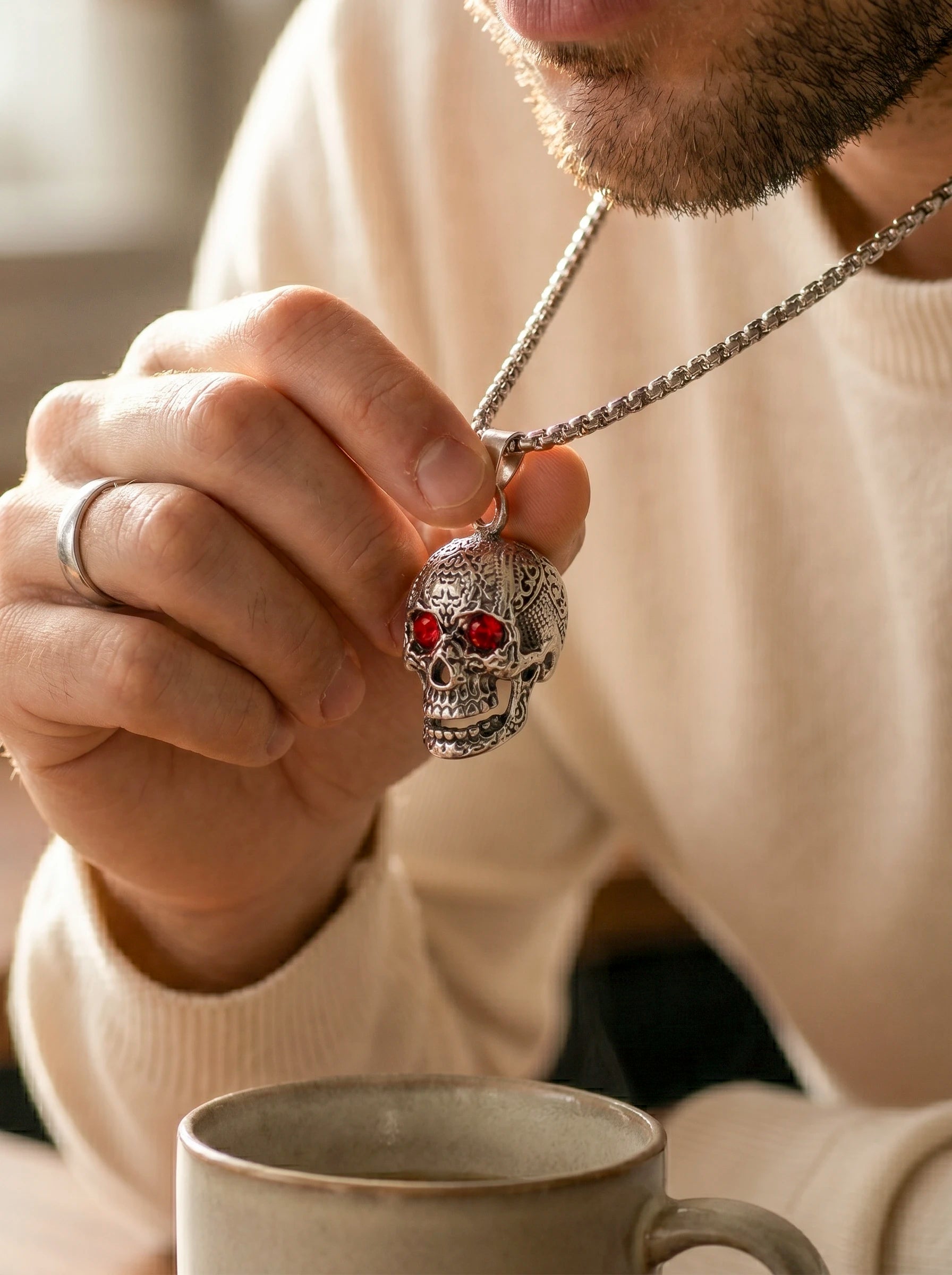 Collar Skull – Ojos Carmesí