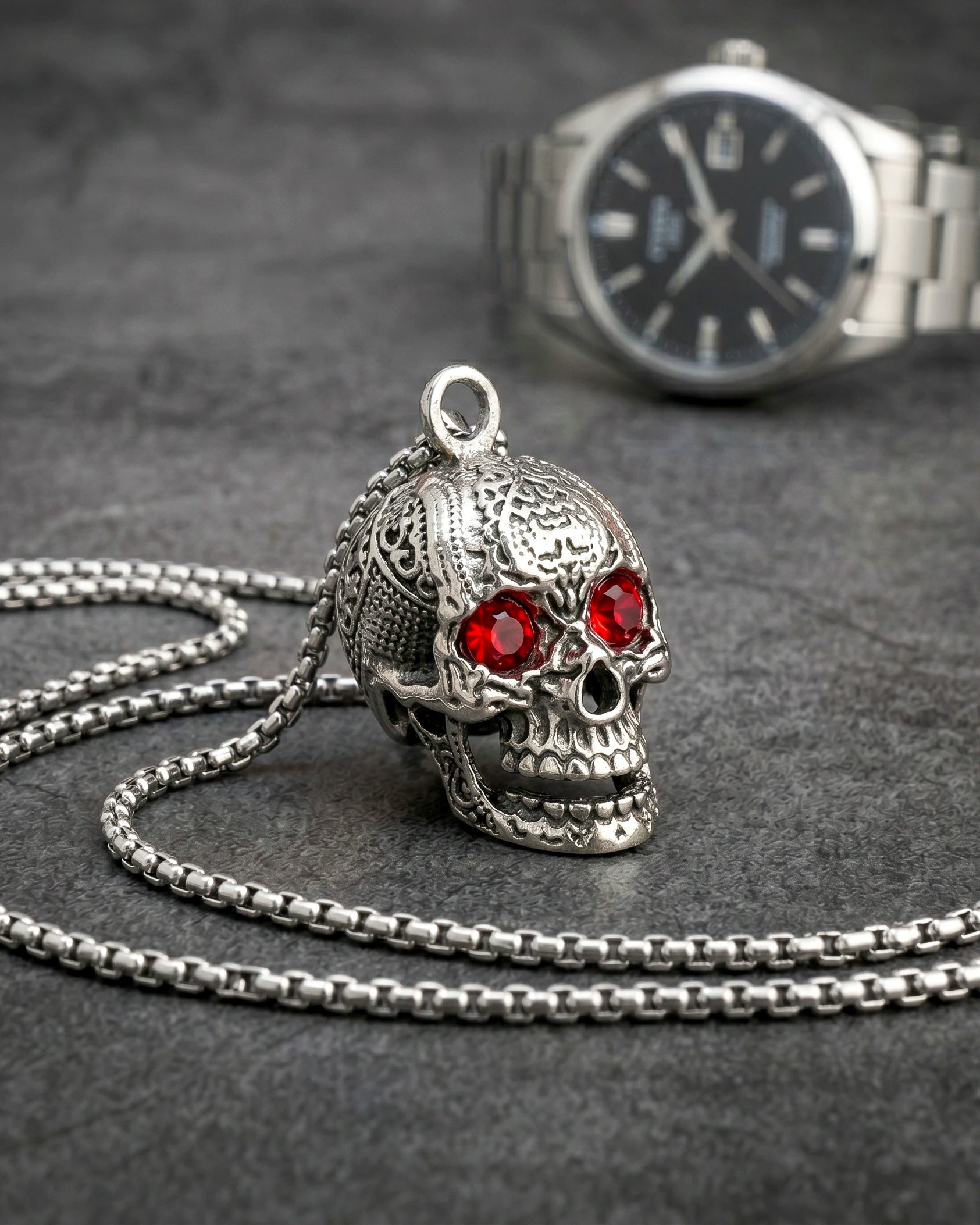 Collar Skull – Ojos Carmesí