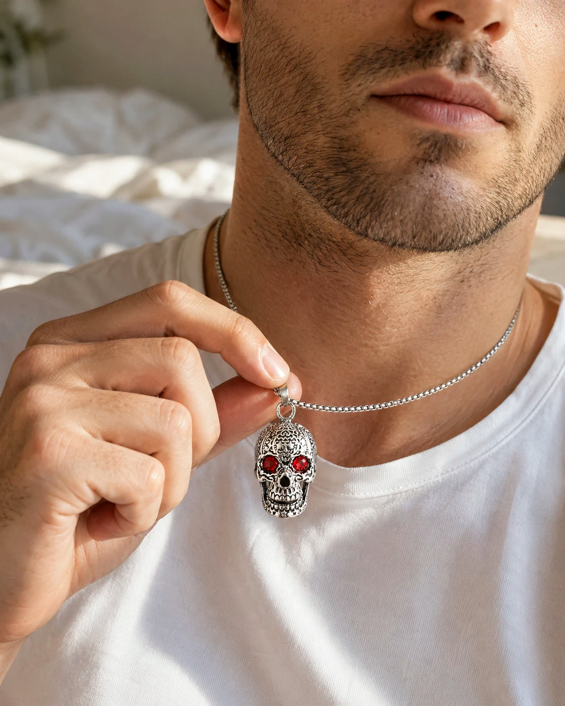 Collar Skull – Ojos Carmesí