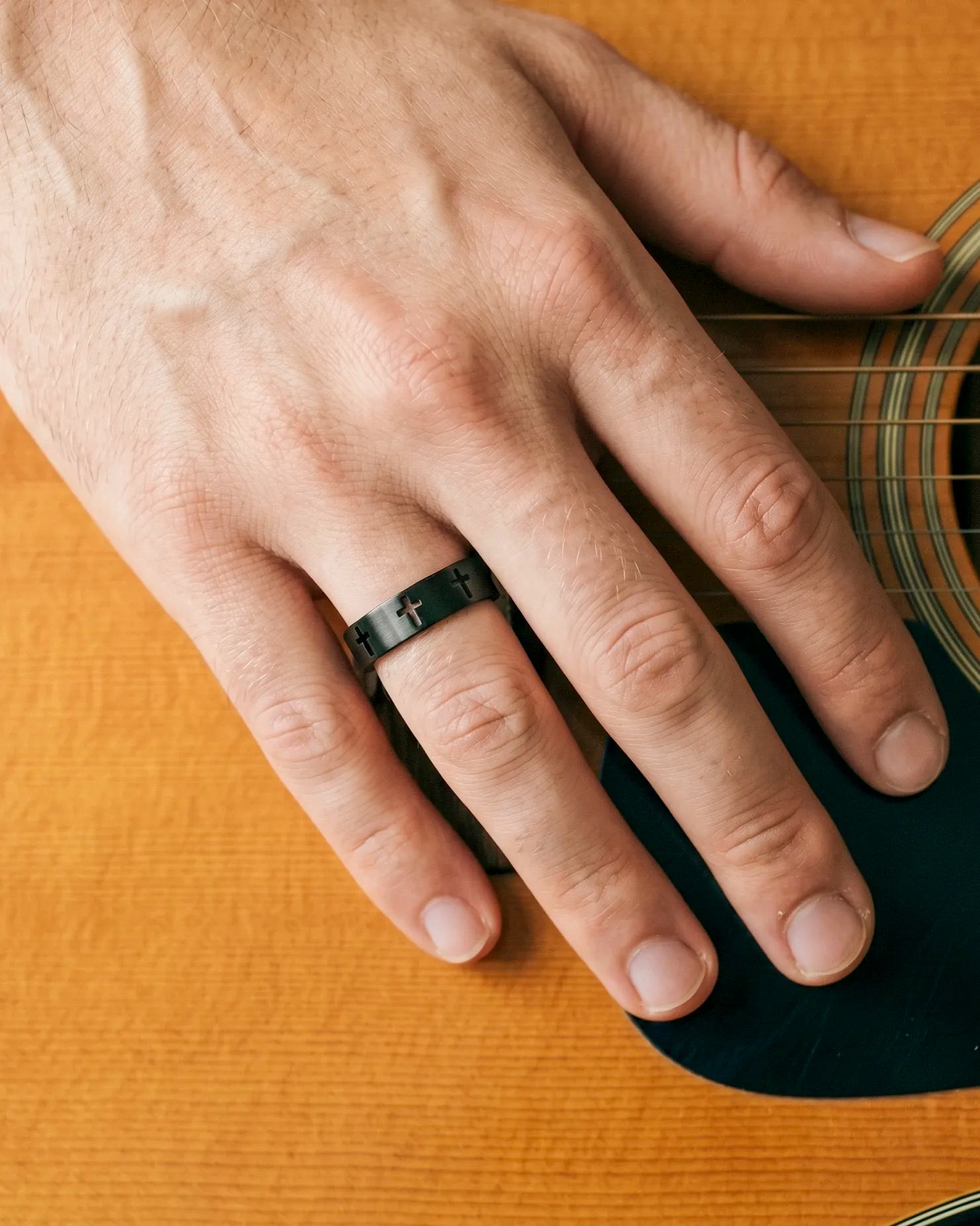 Anillo Cruces – Black Edition