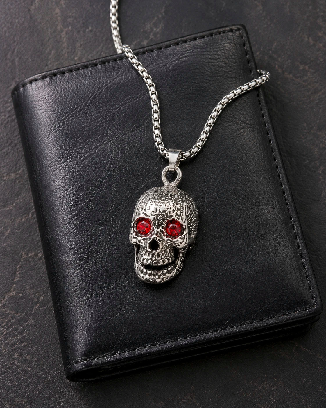 Collar Skull – Ojos Carmesí