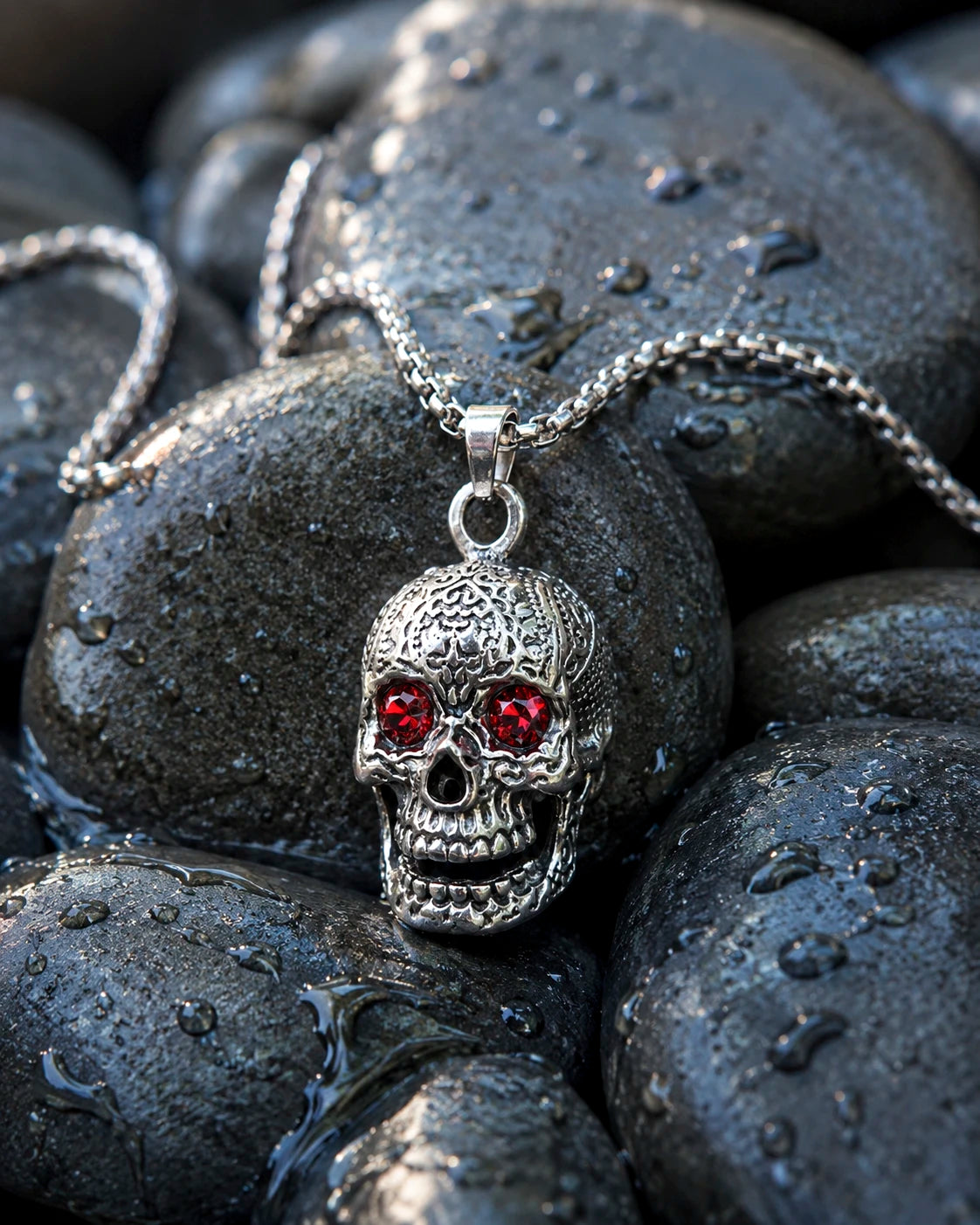 Collar Skull – Ojos Carmesí