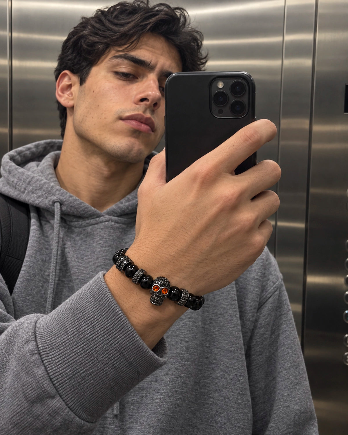 Pulsera Calavera Ojos de Fuego